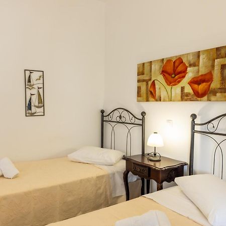 Platis Gialos  Pension Ageliki Sifnos المظهر الخارجي الصورة