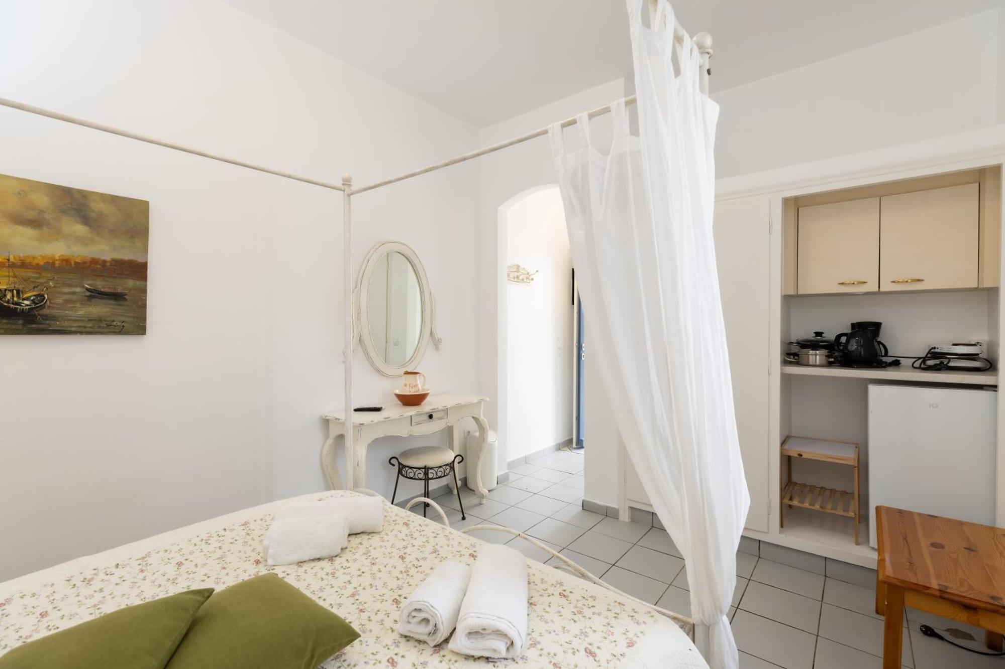 Platis Gialos  Pension Ageliki Sifnos المظهر الخارجي الصورة