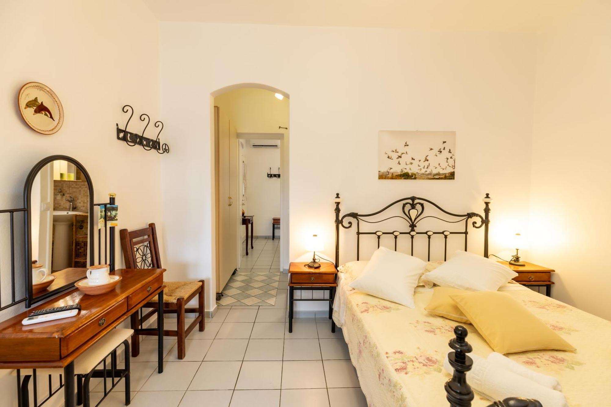 Platis Gialos  Pension Ageliki Sifnos المظهر الخارجي الصورة