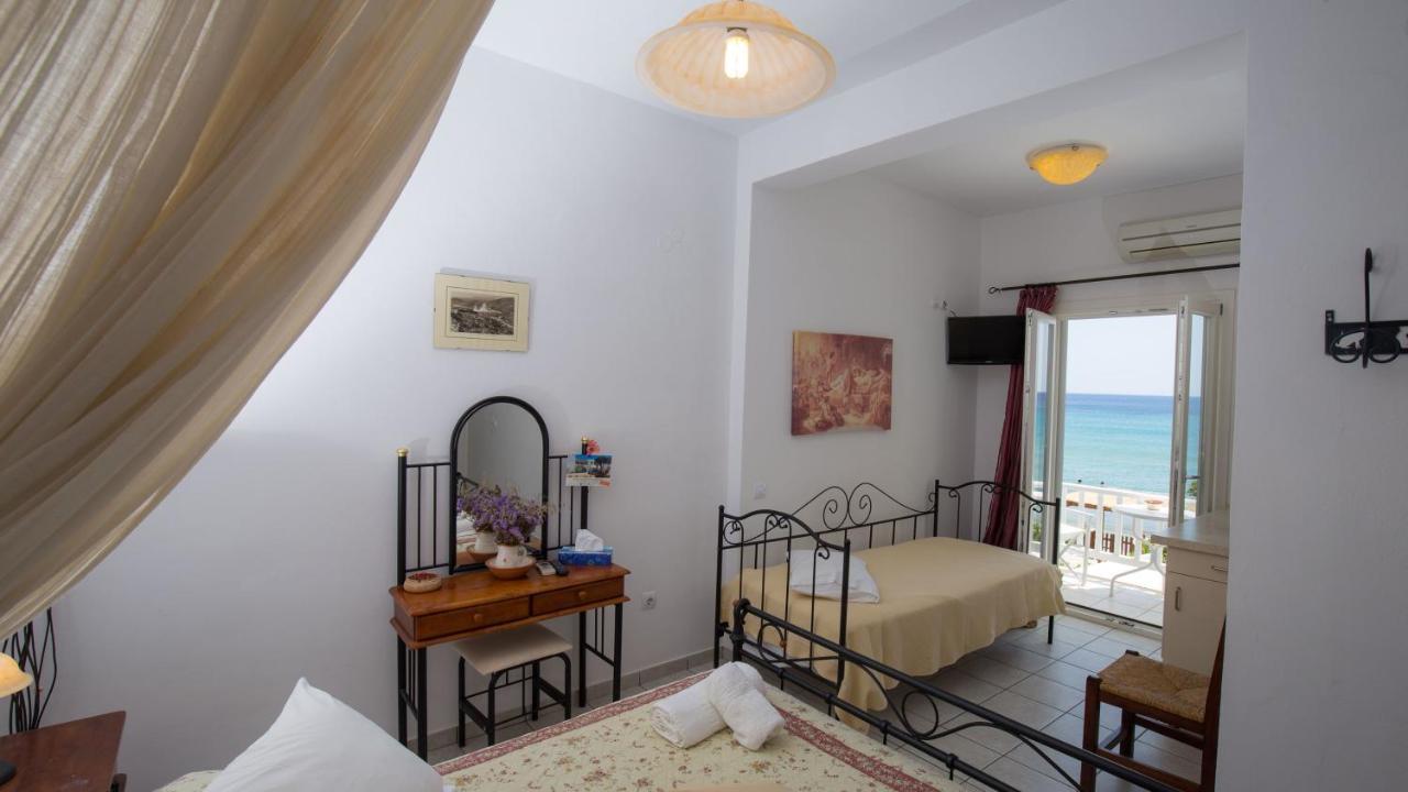 Platis Gialos  Pension Ageliki Sifnos المظهر الخارجي الصورة