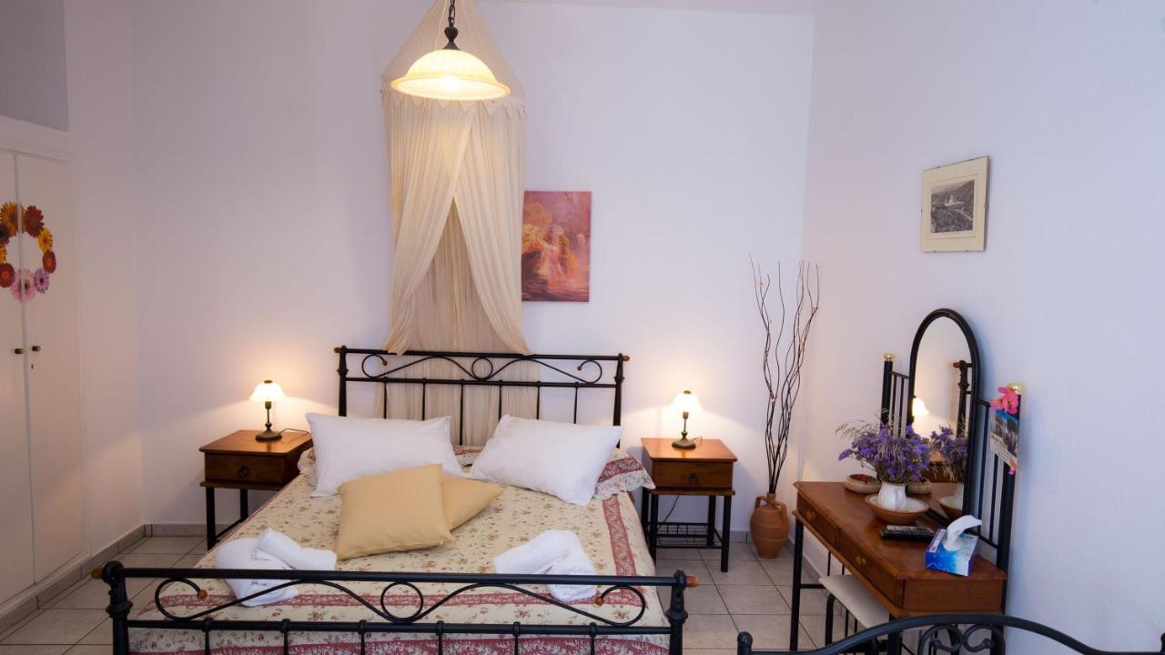 Platis Gialos  Pension Ageliki Sifnos المظهر الخارجي الصورة