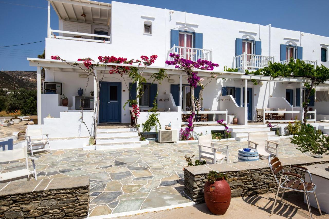 Platis Gialos  Pension Ageliki Sifnos المظهر الخارجي الصورة