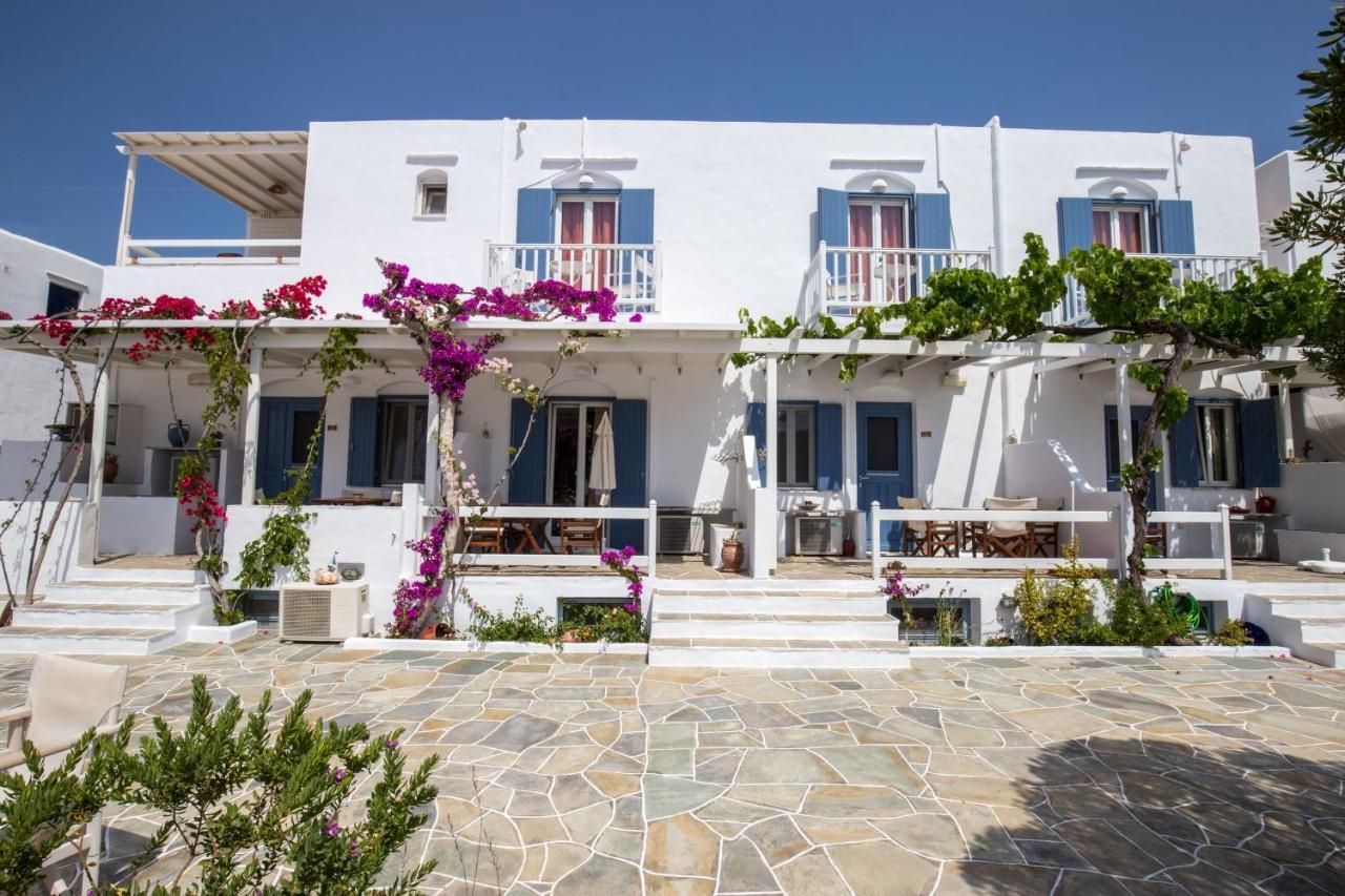 Platis Gialos  Pension Ageliki Sifnos المظهر الخارجي الصورة